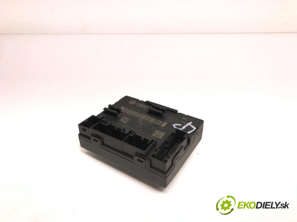 AUDI A6 C7 Kombi 2017 445 kW RS6 performance quattro 3993 modul dveře přední část levý 4G8959793F