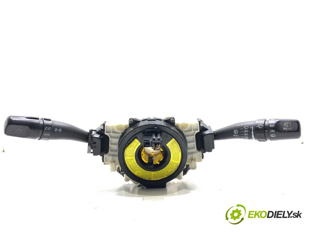 HYUNDAI TUCSON SUV 2006 103 kW 2.0 CRDi 1991 Prepínač kombinovaný  (Prepínacie páčky pod volantom)