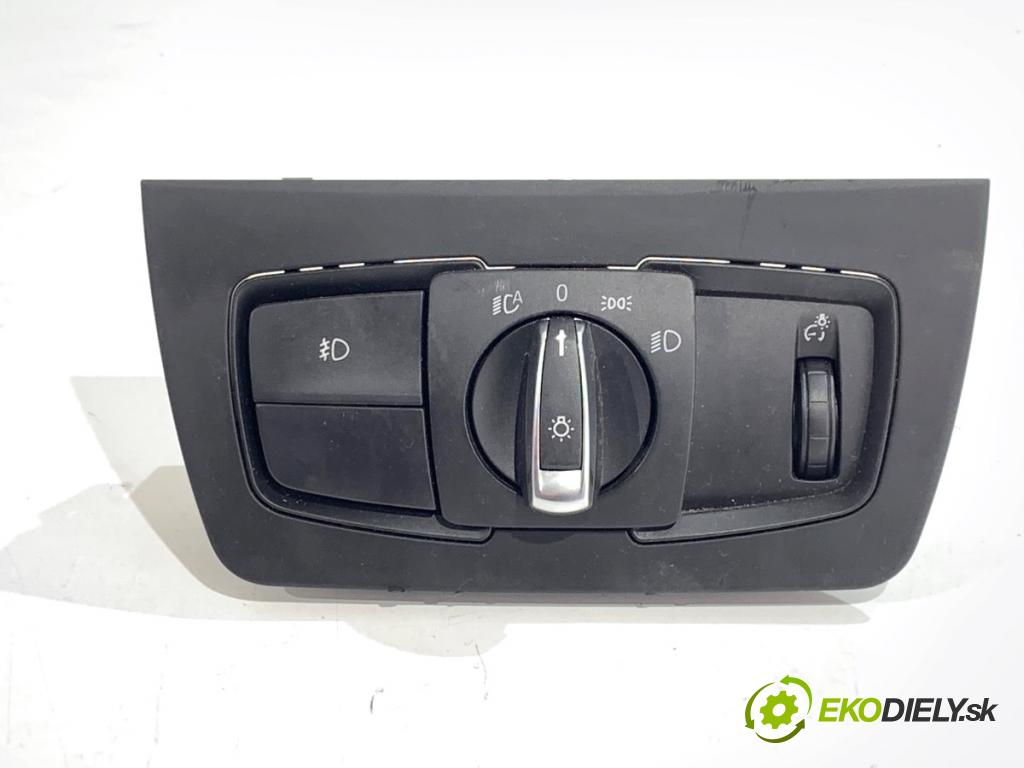 BMW F30 sedan 2015 180 kW 328 i xDrive 1997 Spínač svetiel 9265297