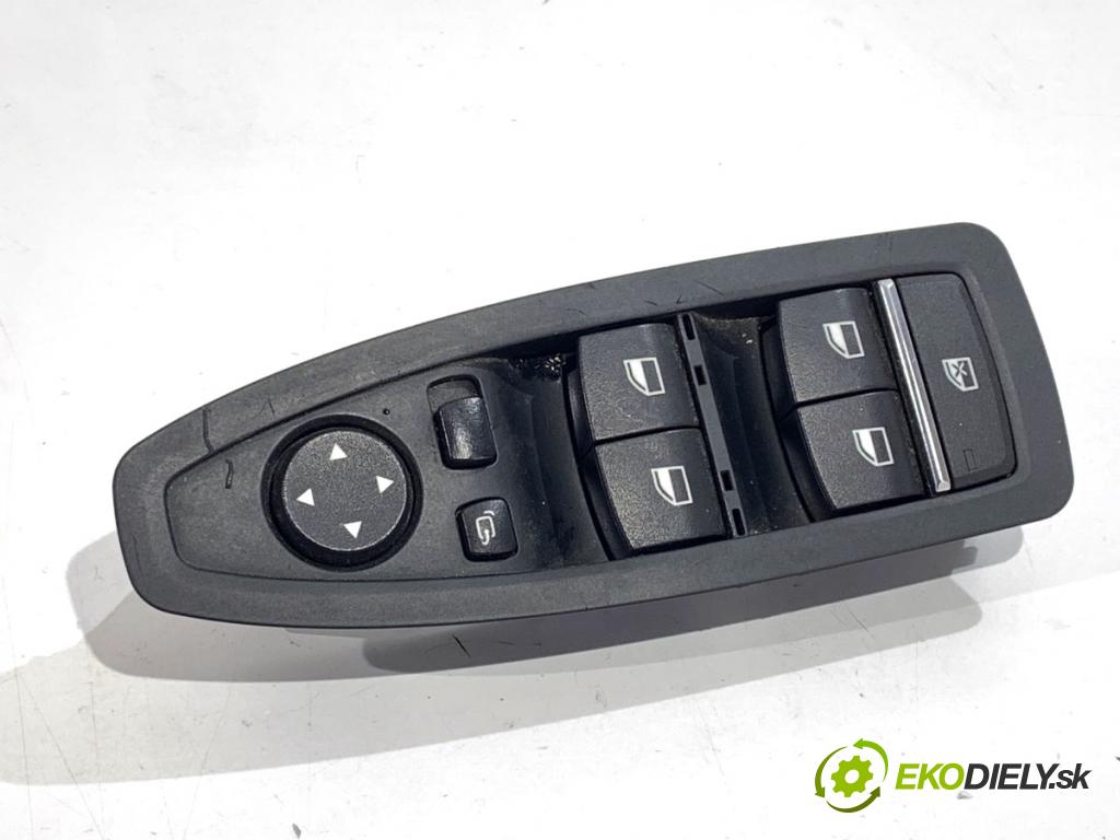 BMW F30 sedan 2015 180 kW 328 i xDrive 1997 Prepínač okien 9362107 (Prepínacie páčky pod volantom)