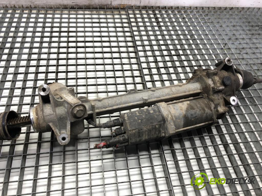 BMW F30 sedan 2015 180 kW 328 i xDrive 1997 řízení 6870469 (Řízení)