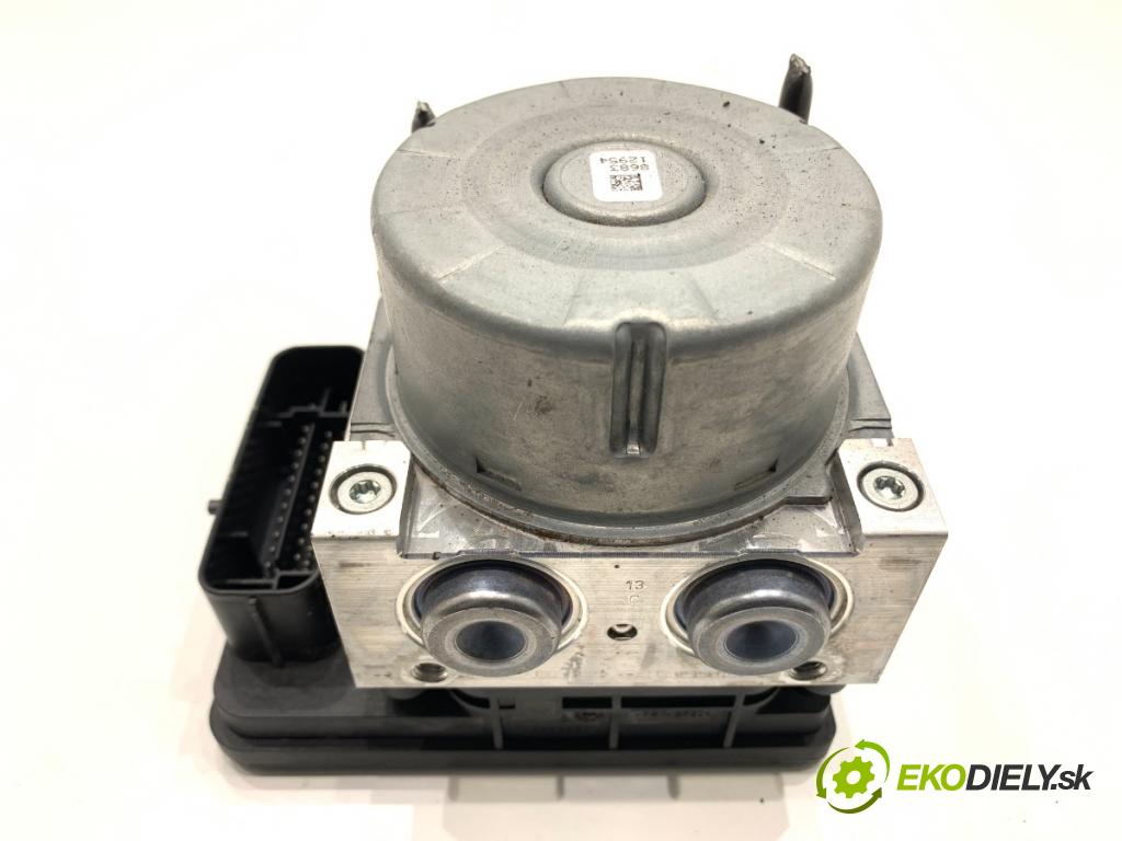 BMW F30 sedan 2015 180 kW 328 i xDrive 1997 Pumpa ABS 6871110 6871109 (Pumpa ABS)