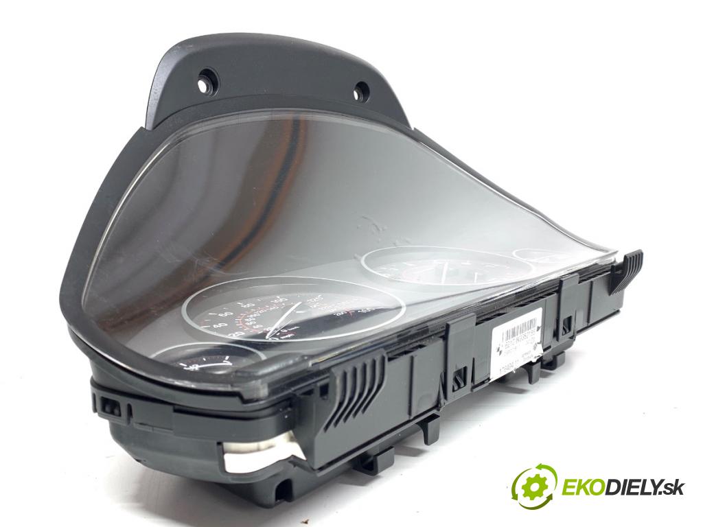 BMW F30 sedan 2015 180 kW 328 i xDrive 1997 Prístrojovka 9232893 (Prístrojová doska)