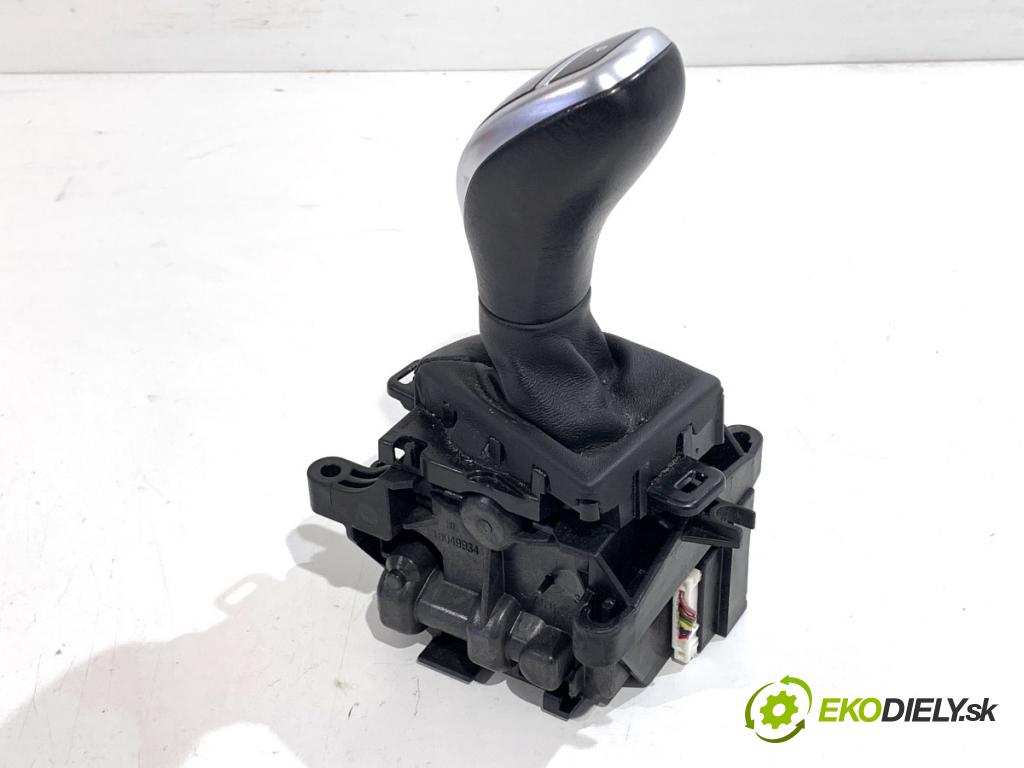 BMW F30 sedan 2015 180 kW 328 i xDrive 1997 Kulisa 9296898 (Rýchlostná páka (kulisa))