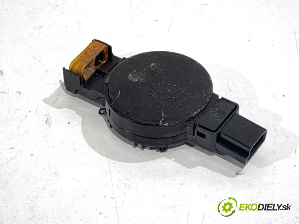 BMW F30 sedan 2015 180 kW 328 i xDrive 1997 Snímač dažďa 9387624 (Snímač dažďa)