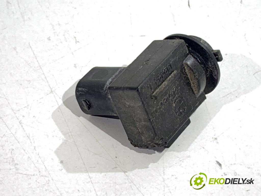 BMW F30 sedan 2015 180 kW 328 i xDrive 1997 Snímač kvality vzduchu 9240180