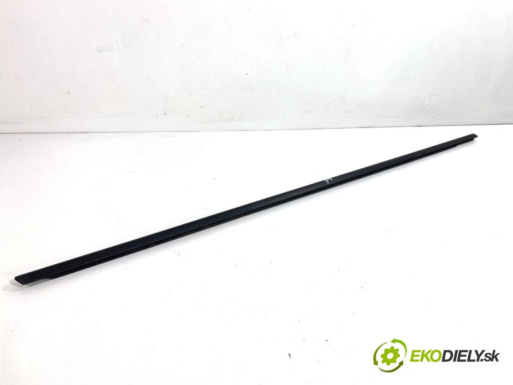 BMW F30 sedan 2015 180 kW 328 i xDrive 1997 Lišta Sbírání: zad pravy 7258293