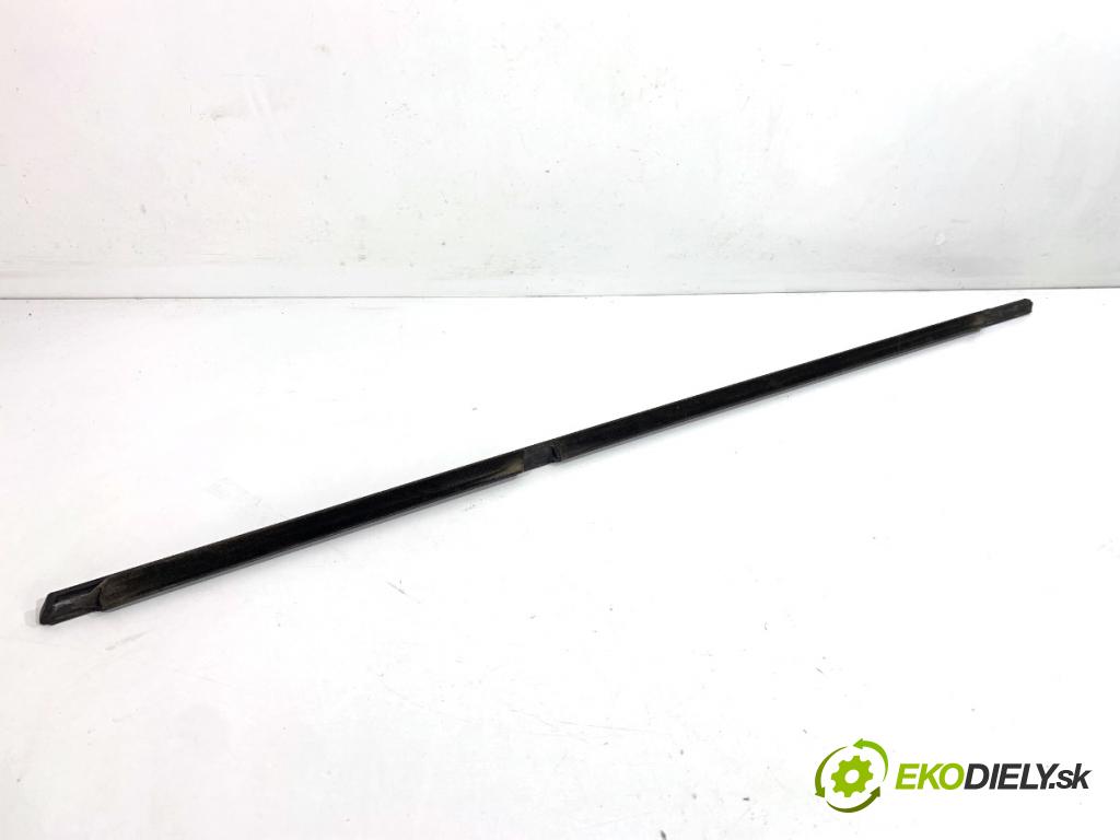 BMW F30 sedan 2015 180 kW 328 i xDrive 1997 Lišta Sbírání: zad pravy 7258293