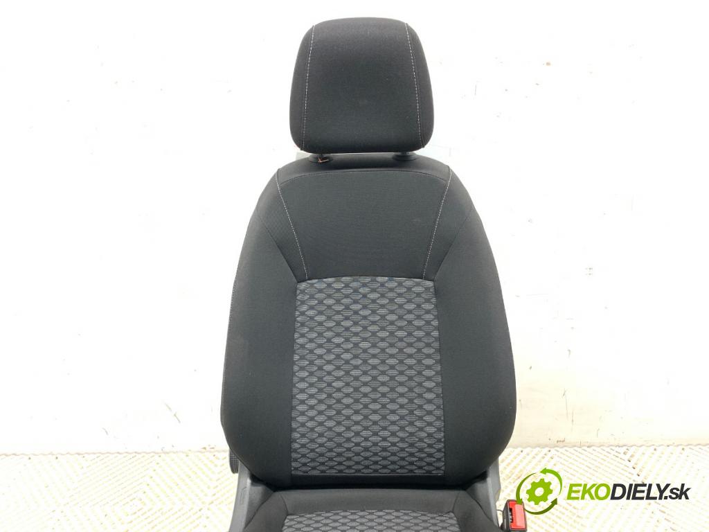 OPEL ASTRA K liftback 2020 81 kW 1.2 Turbo (68) 1199 Sedadlo pravy predný