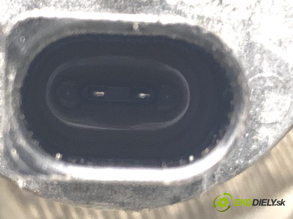 AUDI A6 C7 Kombi 2017 445 kW RS6 performance quattro 3993 DALŠÍ: Pumpa vody 4H0121671D (Vodná pumpa)