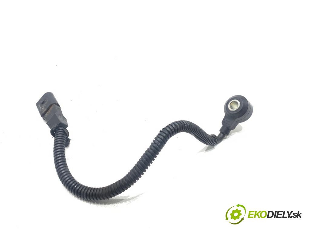 AUDI A6 C7 Kombi 2017 445 kW RS6 performance quattro 3993 Snímač klepania 079905377E (Snímač)