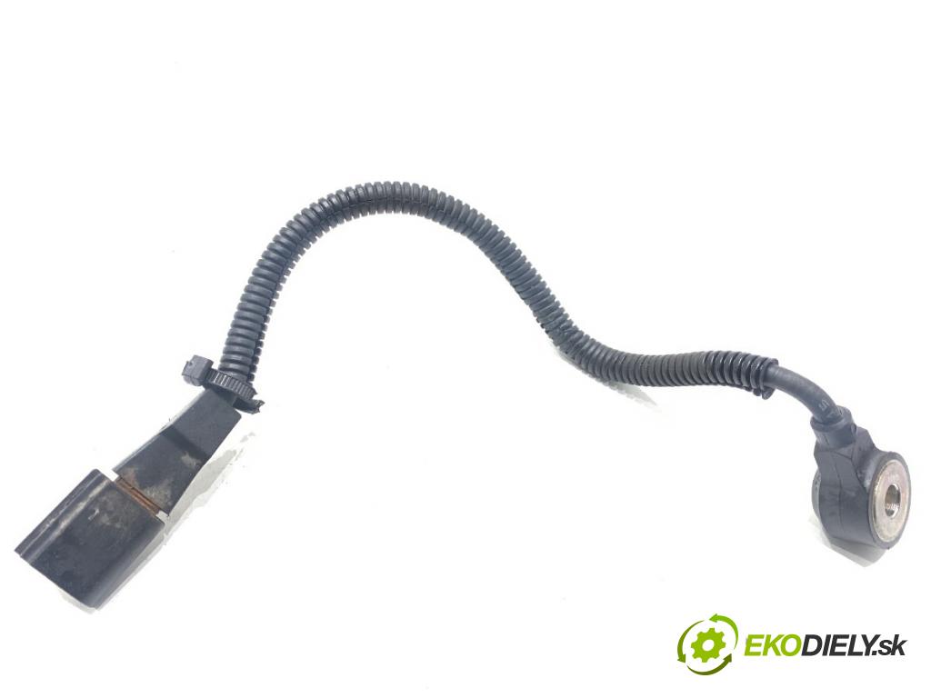 AUDI A6 C7 Kombi 2017 445 kW RS6 performance quattro 3993 snímač klepání 079905377E (Snímač)