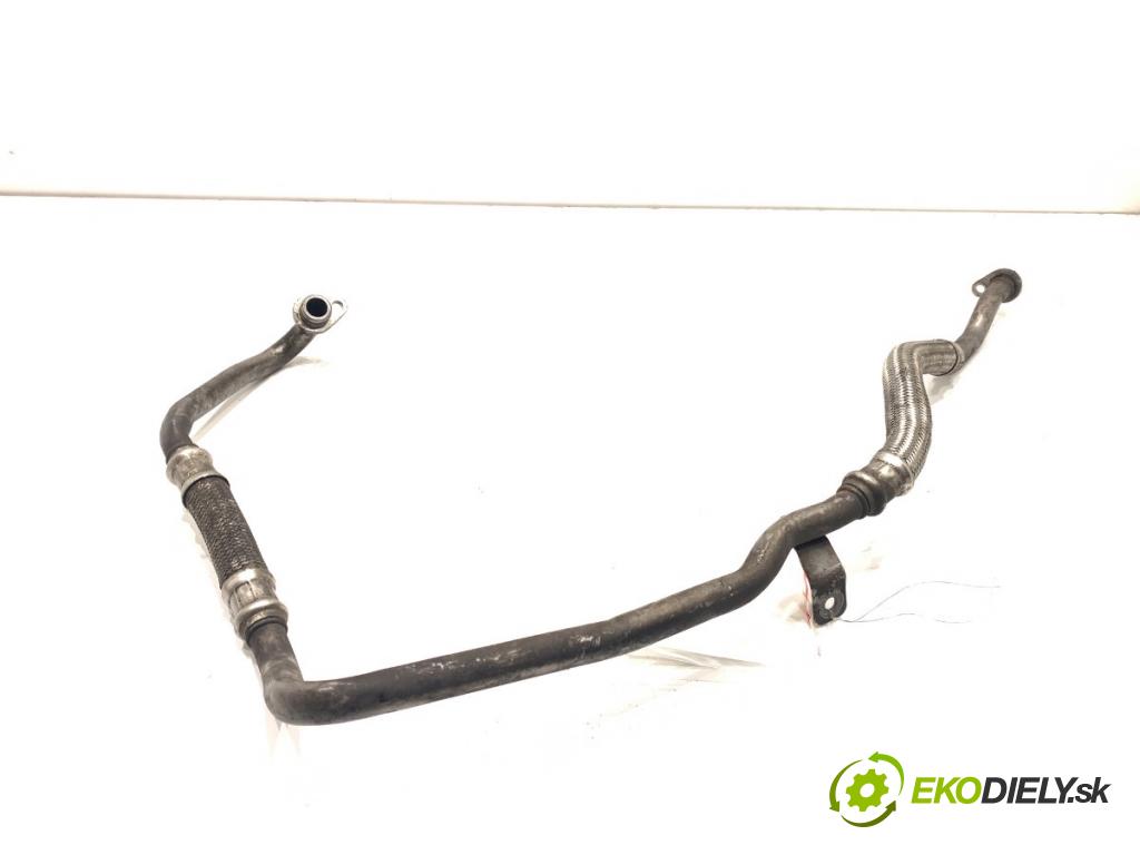 AUDI A6 C7 Kombi 2017 445 kW RS6 performance quattro 3993 trubka chladiče oleje 4G0117316A