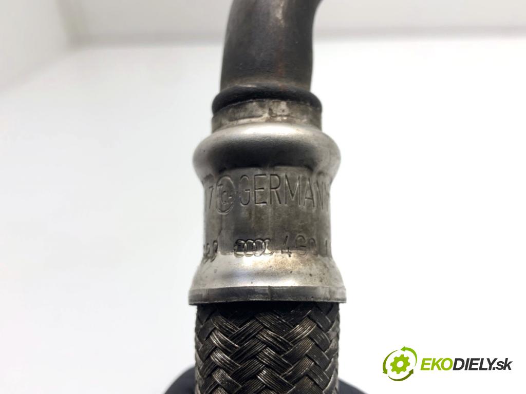 AUDI A6 C7 Kombi 2017 445 kW RS6 performance quattro 3993 trubka chladiče oleje 4G0117316A