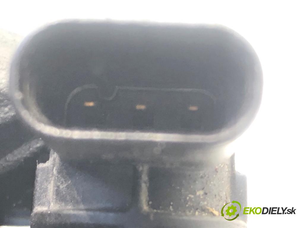 AUDI A6 C7 Kombi 2017 445 kW RS6 performance quattro 3993 Snímač pozície vačkového hriadeľa 04C907601 (Snímač polohy kľukového hriadeľa)