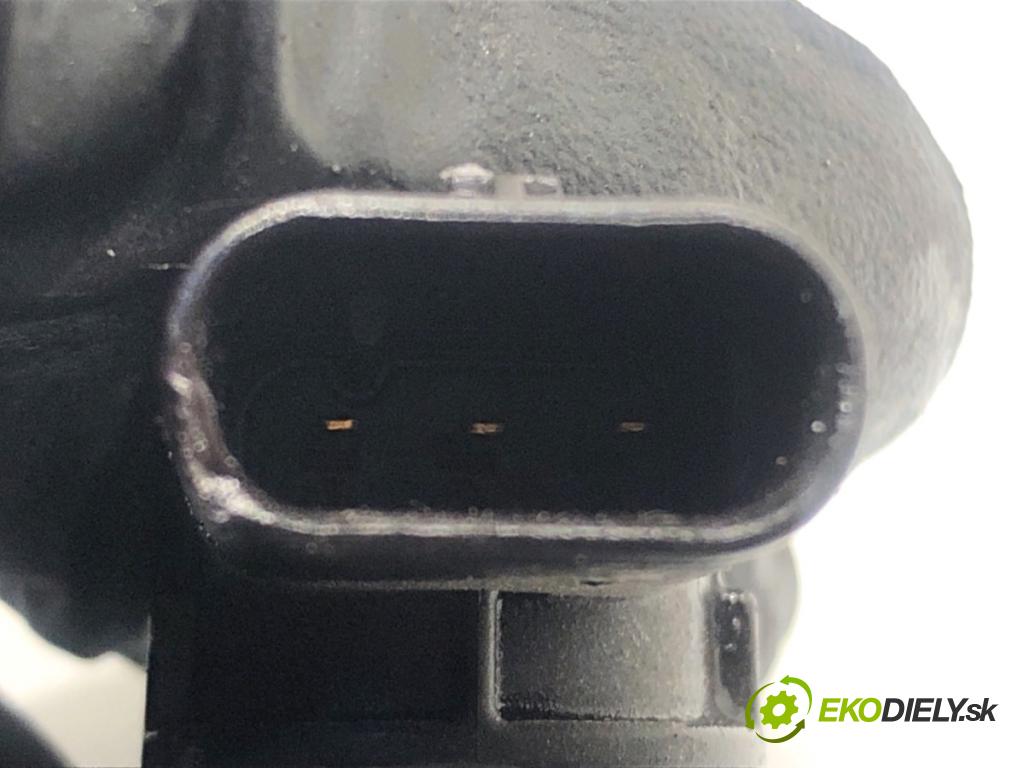 AUDI A6 C7 Kombi 2017 445 kW RS6 performance quattro 3993 snímač pozice vačkového hřídele 04C907601 (Snímač polohy klikového hřídele)