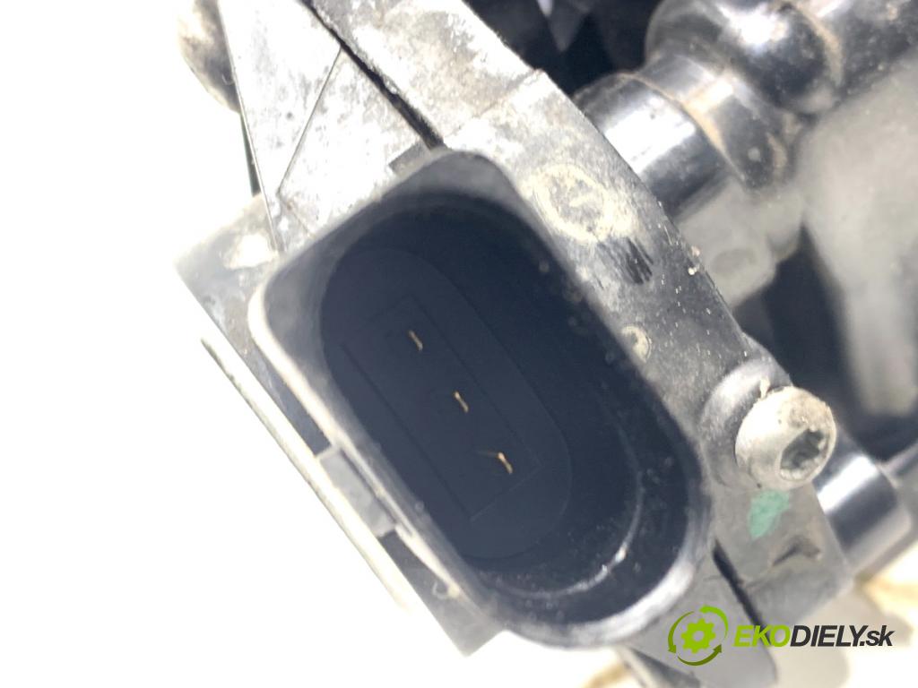 AUDI A6 C7 Kombi 2017 445 kW RS6 performance quattro 3993 potrubí sání 079133340 (Sací potrubí)