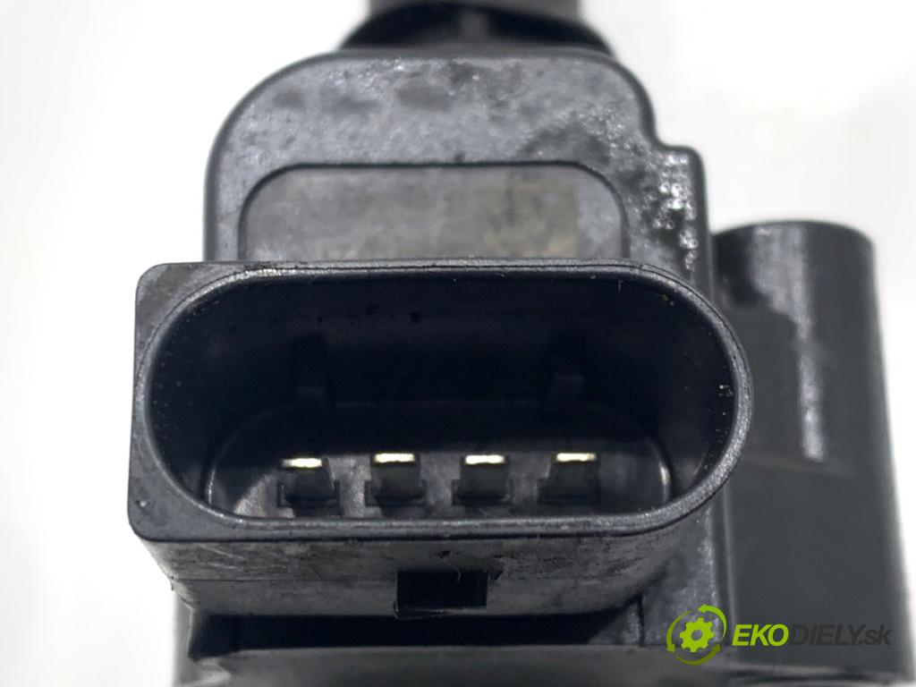 AUDI A6 C7 Kombi 2017 445 kW RS6 performance quattro 3993 Cievka zapaľovacia 079905110N (Zapaľovacia cievka)