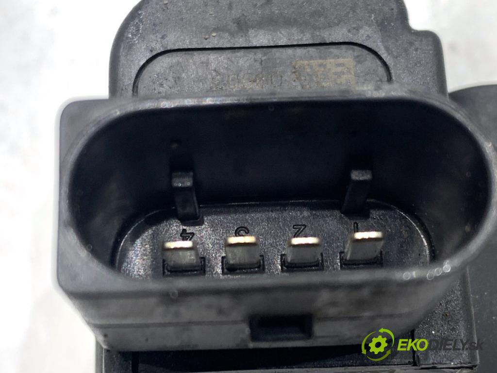 AUDI A6 C7 Kombi 2017 445 kW RS6 performance quattro 3993 Cievka zapaľovacia 079905110N (Zapaľovacia cievka)