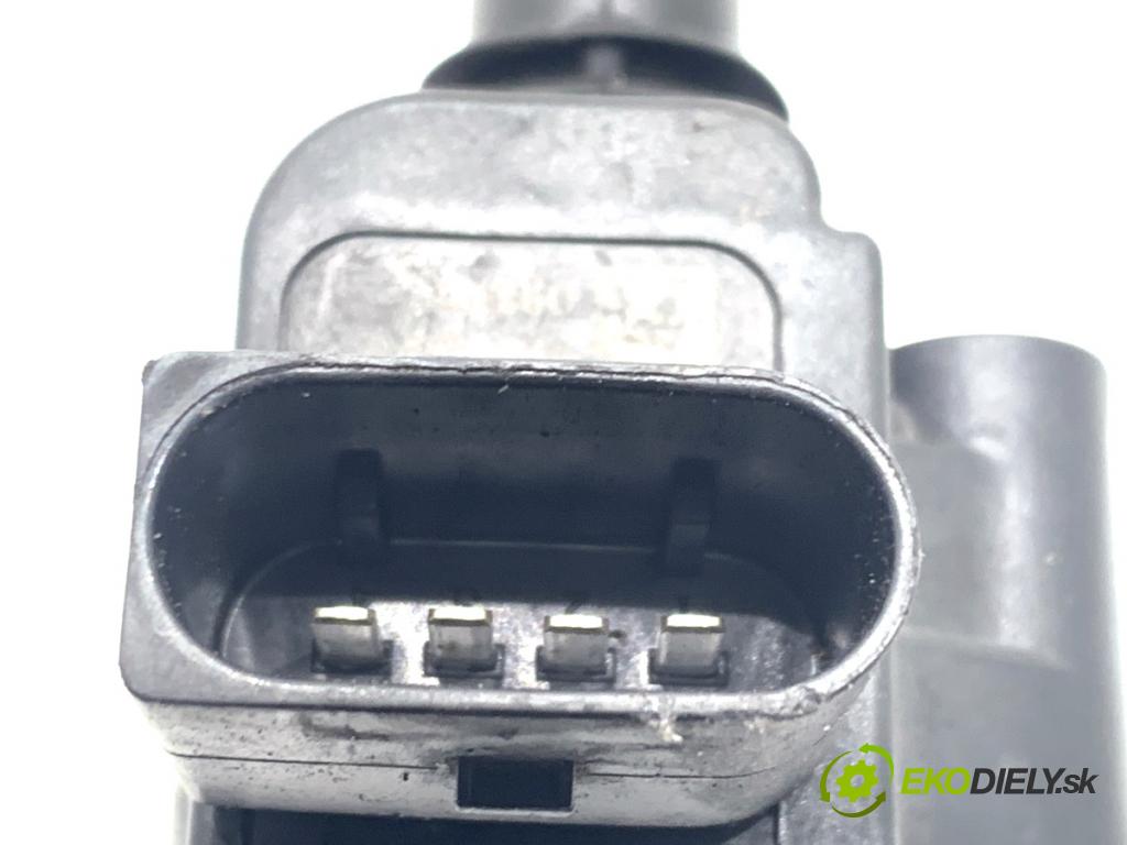 AUDI A6 C7 Kombi 2017 445 kW RS6 performance quattro 3993 Cievka zapaľovacia 079905110N (Zapaľovacia cievka)