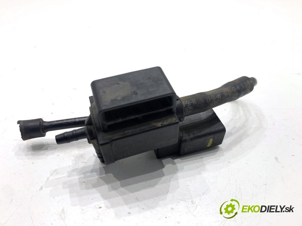 AUDI A6 C7 Kombi 2017 445 kW RS6 performance quattro 3993 Ventil tlaku 06H906283B (Ventil)