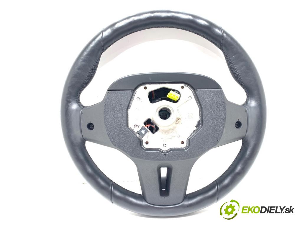 BMW F44 coupe 2021 131 kW 220 i 1998 Volant  (Volant)