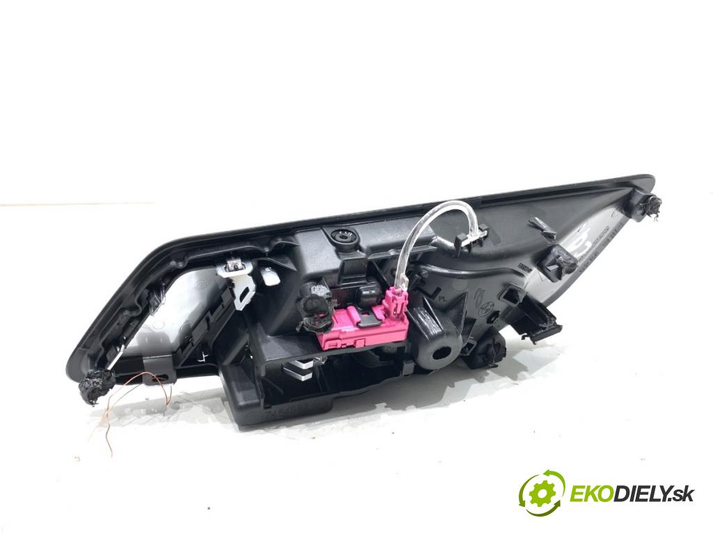 BMW F44 coupe 2021 131 kW 220 i 1998 Kľučka vnútorná pravy predný 7464882