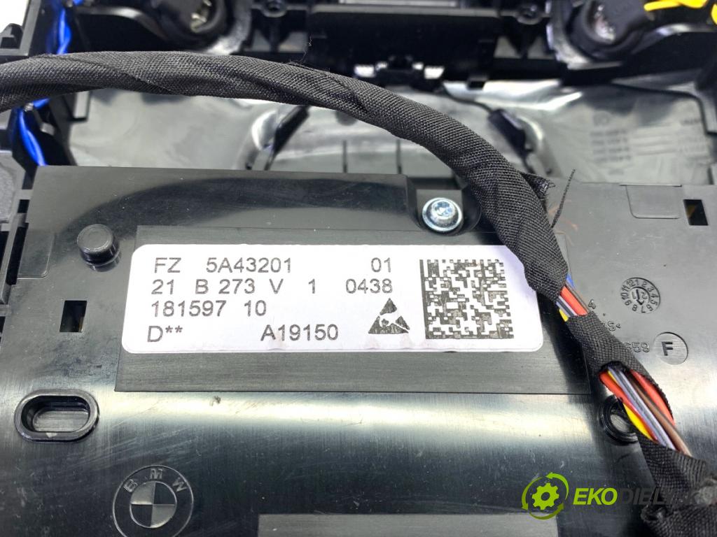 BMW F44 coupe 2021 131 kW 220 i 1998 Svetlo stropné 5A43201