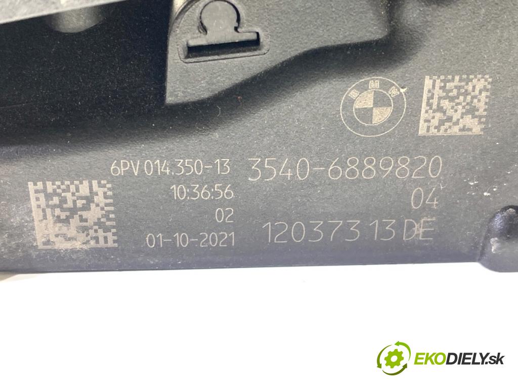 BMW F44 coupe 2021 131 kW 220 i 1998 Potenciometer plynu 6889820 (Potenciometer plynového pedálu)