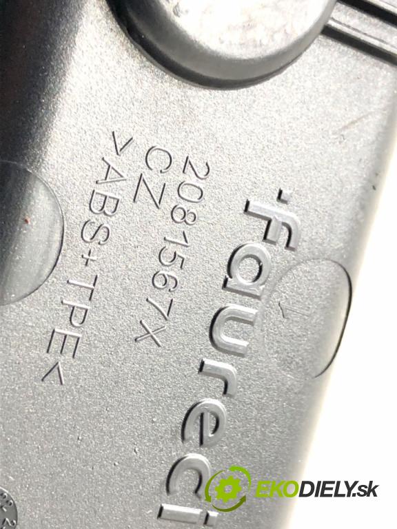 BMW F44 coupe 2021 131 kW 220 i 1998 držák na nápoje 6823329 (Držák nápojů)