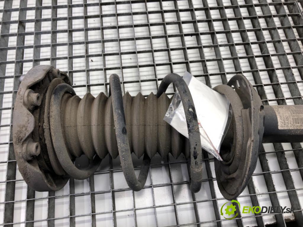 BMW F44 coupe 2021 131 kW 220 i 1998 Tlmič pravy predný ZE 6883878