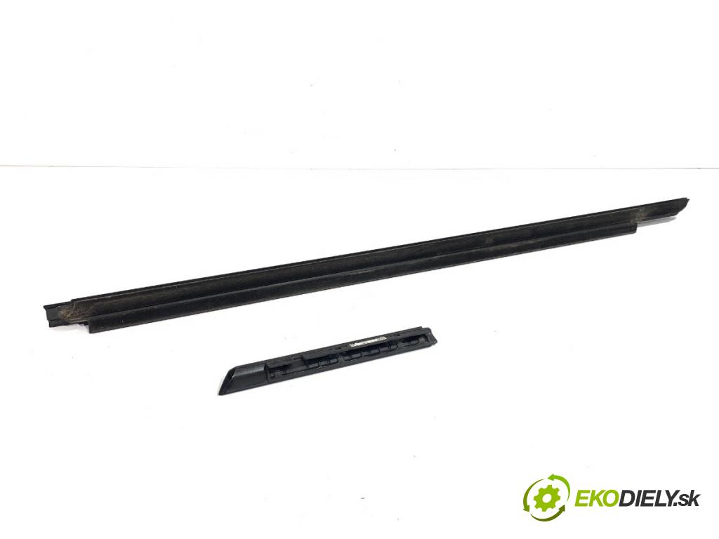 BMW F44 coupe 2021 131 kW 220 i 1998 lišta Sbírání: přední část pravý 7483132 7483148