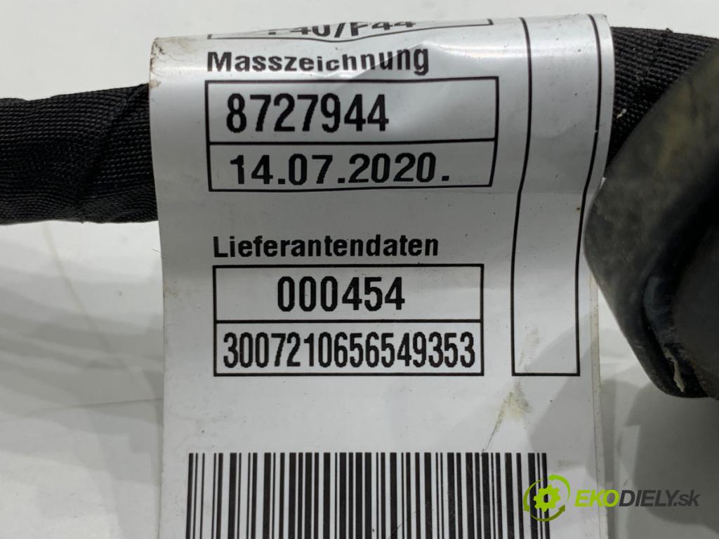 BMW F44 coupe 2021 131 kW 220 i 1998 káblovačka dveře přední část pravý 8727944