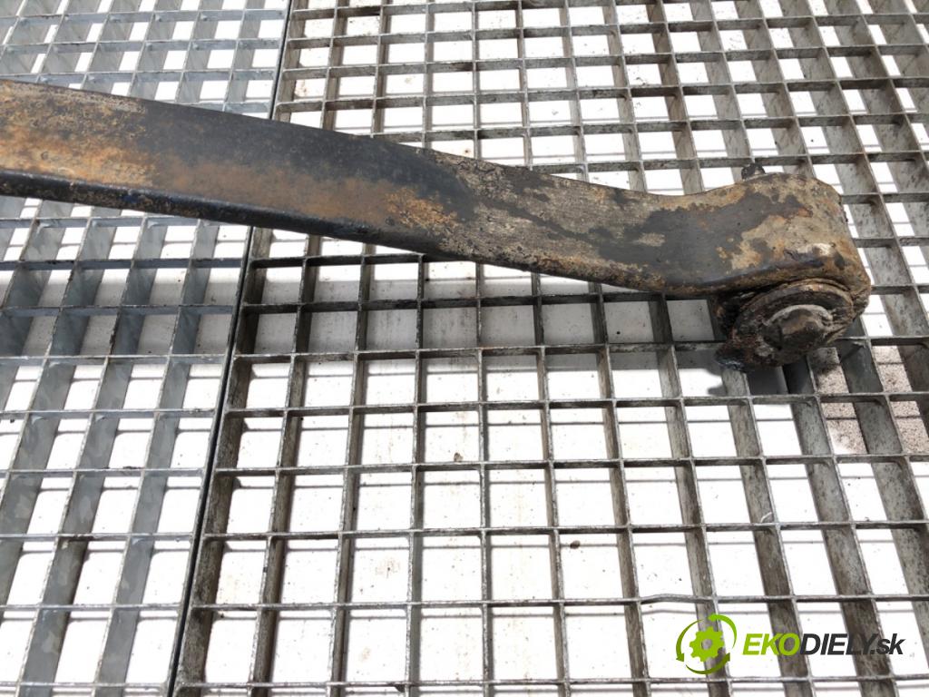 FORD TRANSIT IV Autobus 2003 63 kW 2.0 DI (F_E_, F_F_, F_G_) 1998 listové pero levý zadní část