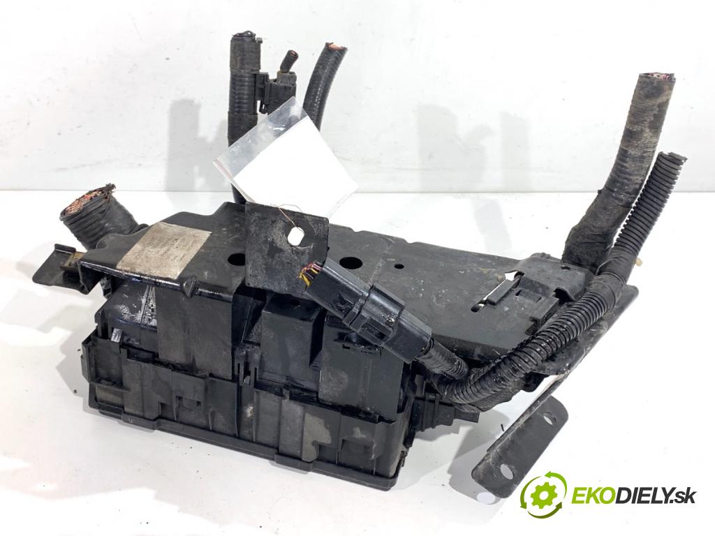 FORD TRANSIT IV Autobus 2003 63 kW 2.0 DI (F_E_, F_F_, F_G_) 1998 Skrinka poistková YC1T-14A090-BA (Poistková skrinka)