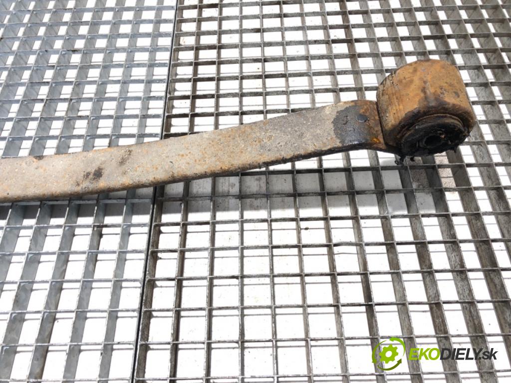 FORD TRANSIT IV Autobus 2003 63 kW 2.0 DI (F_E_, F_F_, F_G_) 1998 listové pero pravý zadní část