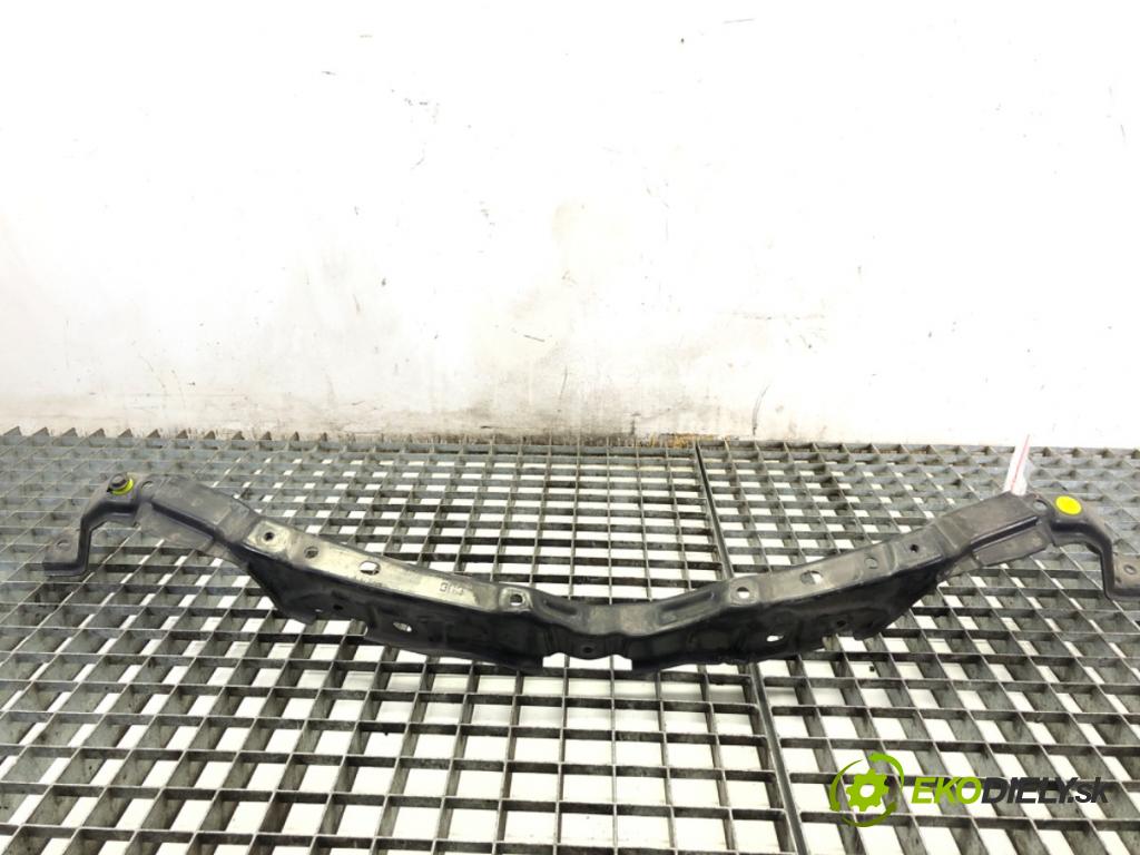 TOYOTA RAV 4 IV SUV 2017 114 kW 2.5 Hybrid 4WD (AVA44_) 2494 výztuha horní  (Výztuha)