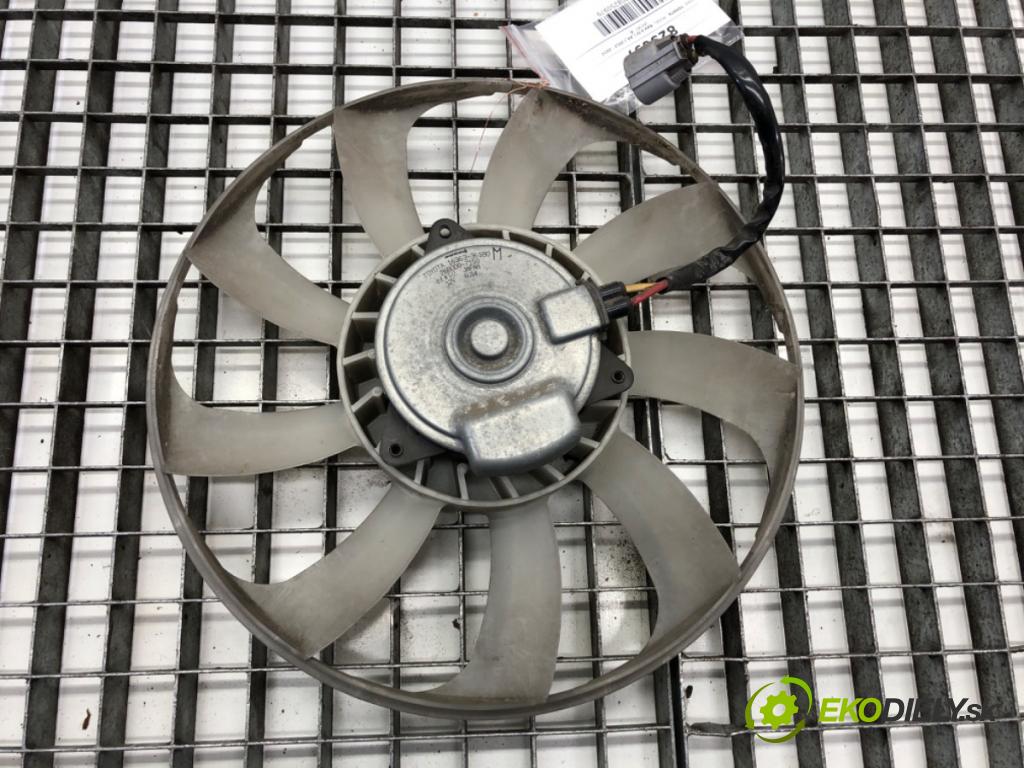 TOYOTA RAV 4 IV SUV 2017 114 kW 2.5 Hybrid 4WD (AVA44_) 2494 ventilátor chladiče 16363-36180 (Ventilátor)