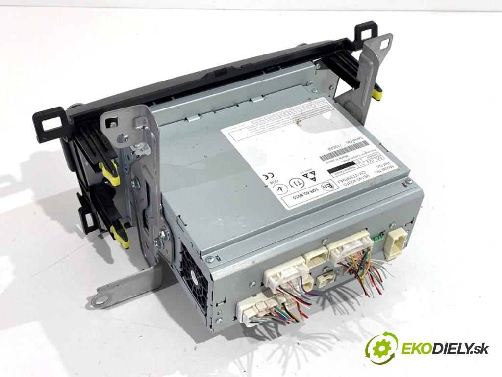 TOYOTA RAV 4 IV SUV 2017 114 kW 2.5 Hybrid 4WD (AVA44_) 2494 RADIO 86140-42310 (Audio zariadenie)