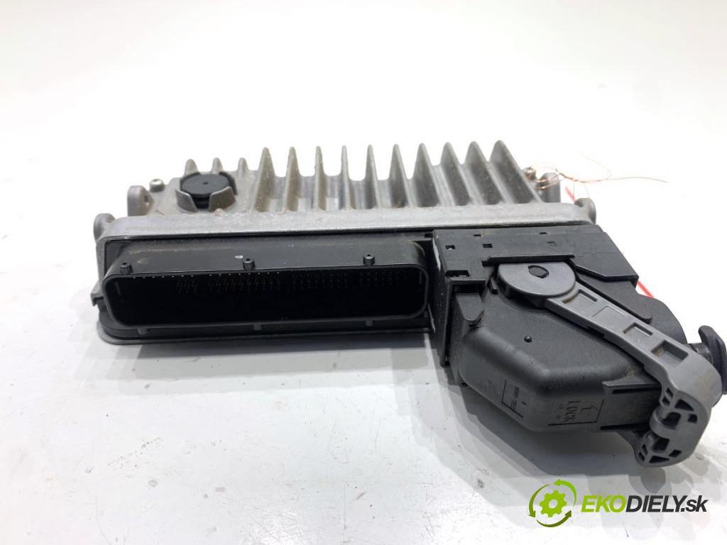 TOYOTA RAV 4 IV SUV 2017 114 kW 2.5 Hybrid 4WD (AVA44_) 2494 riadiaca jednotka Motor 89661-42K80 (Riadiaca jednotka)