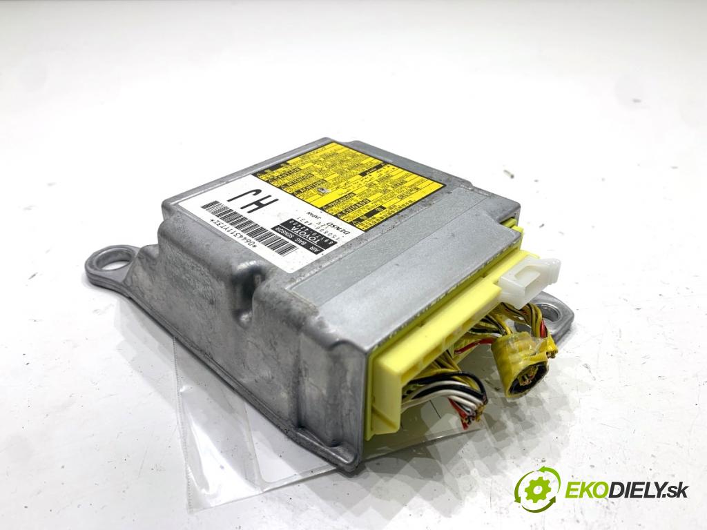 TOYOTA RAV 4 IV SUV 2017 114 kW 2.5 Hybrid 4WD (AVA44_) 2494 senzor airbag 89170-42400 (Snímač)