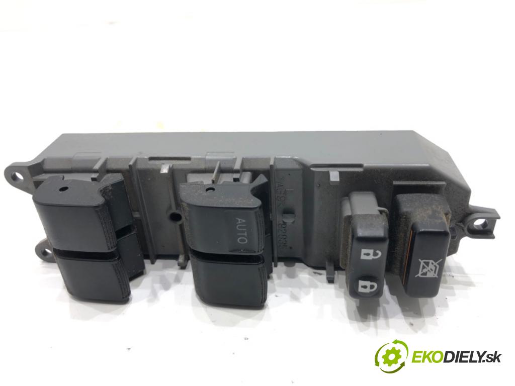 TOYOTA RAV 4 IV SUV 2017 114 kW 2.5 Hybrid 4WD (AVA44_) 2494 Prepínač okien 076-0N76 (Prepínacie páčky pod volantom)