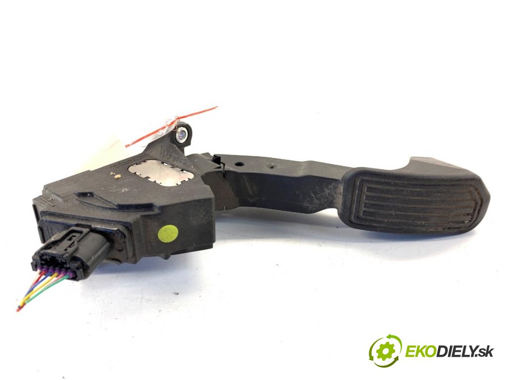 TOYOTA RAV 4 IV SUV 2017 114 kW 2.5 Hybrid 4WD (AVA44_) 2494 Potenciometer plynu 78110-0W040 (Potenciometer plynového pedálu)