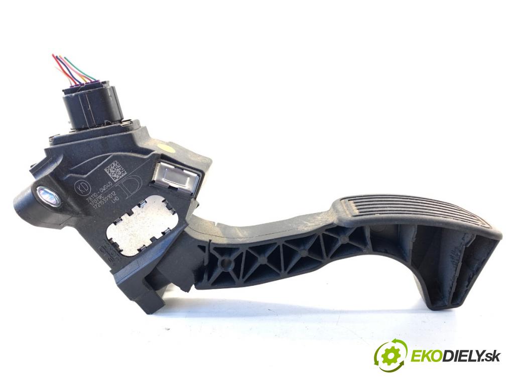 TOYOTA RAV 4 IV SUV 2017 114 kW 2.5 Hybrid 4WD (AVA44_) 2494 Potenciometer plynu 78110-0W040 (Potenciometer plynového pedálu)