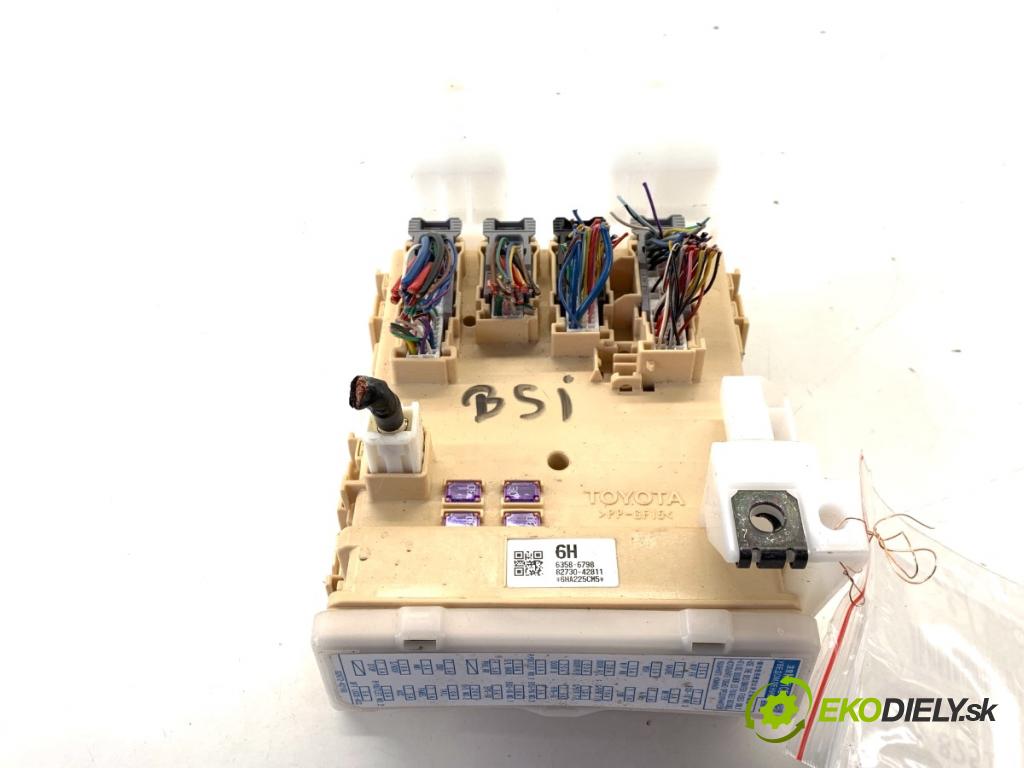 TOYOTA RAV 4 IV SUV 2017 114 kW 2.5 Hybrid 4WD (AVA44_) 2494 Modul BSI 82730-42811 (Poistková skrinka)