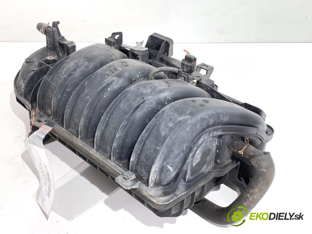 TOYOTA RAV 4 IV SUV 2017 114 kW 2.5 Hybrid 4WD (AVA44_) 2494 Potrubie sacie, sanie (Sacie potrubie)