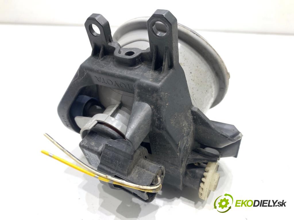 TOYOTA RAV 4 IV SUV 2017 114 kW 2.5 Hybrid 4WD (AVA44_) 2494 Hmlové svetlo, hmlovka ľavy predný