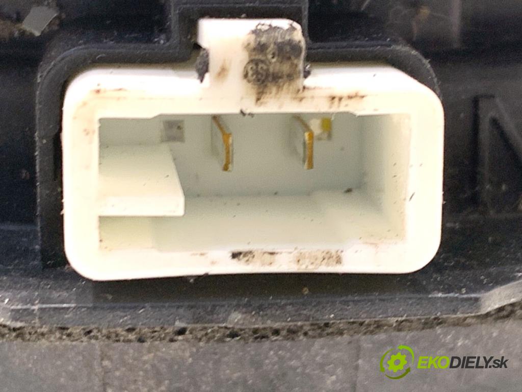 TOYOTA RAV 4 IV SUV 2017 114 kW 2.5 Hybrid 4WD (AVA44_) 2494 reproduktory 86160-52331 86160-52340