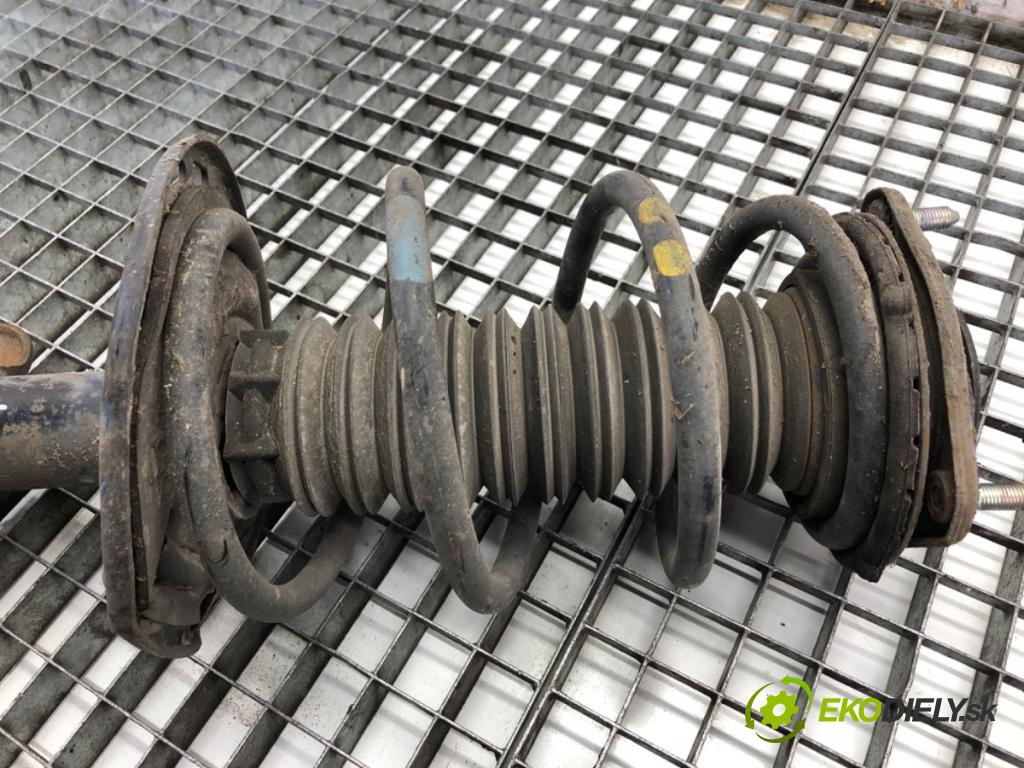 TOYOTA RAV 4 IV SUV 2017 114 kW 2.5 Hybrid 4WD (AVA44_) 2494 Tlmič ľavy predný ZE 48520-42610