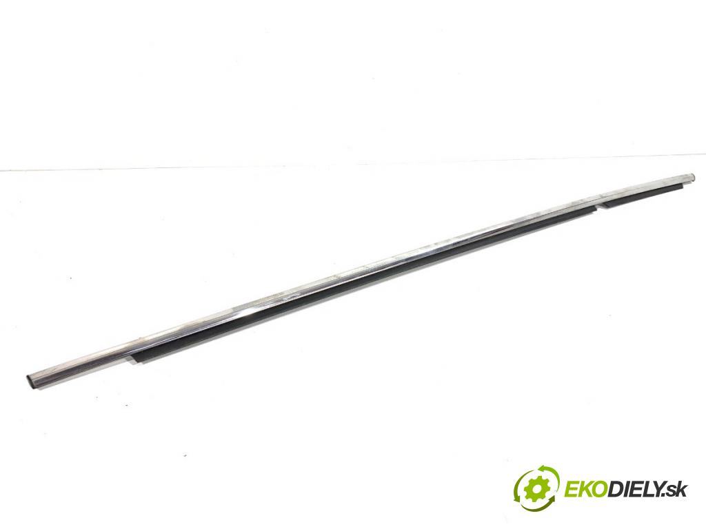 TOYOTA RAV 4 IV SUV 2017 114 kW 2.5 Hybrid 4WD (AVA44_) 2494 Lišta Sbírání: zad pravy 